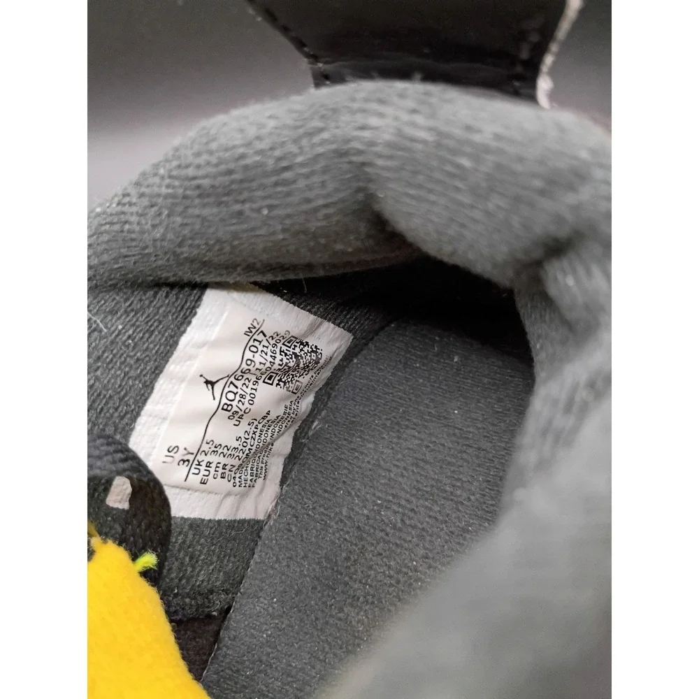 Jordan Air Jordan 4 Unisex Kids Black/Yellow/Gray Lace-Up Logo Sneakers